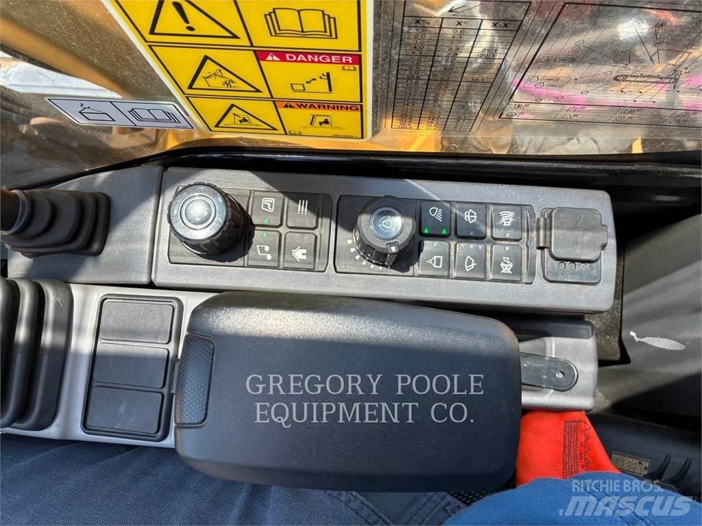 CAT 31007 Crawler excavators