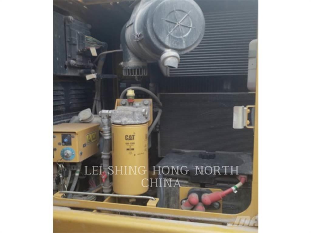 CAT 313D2GC Crawler excavators