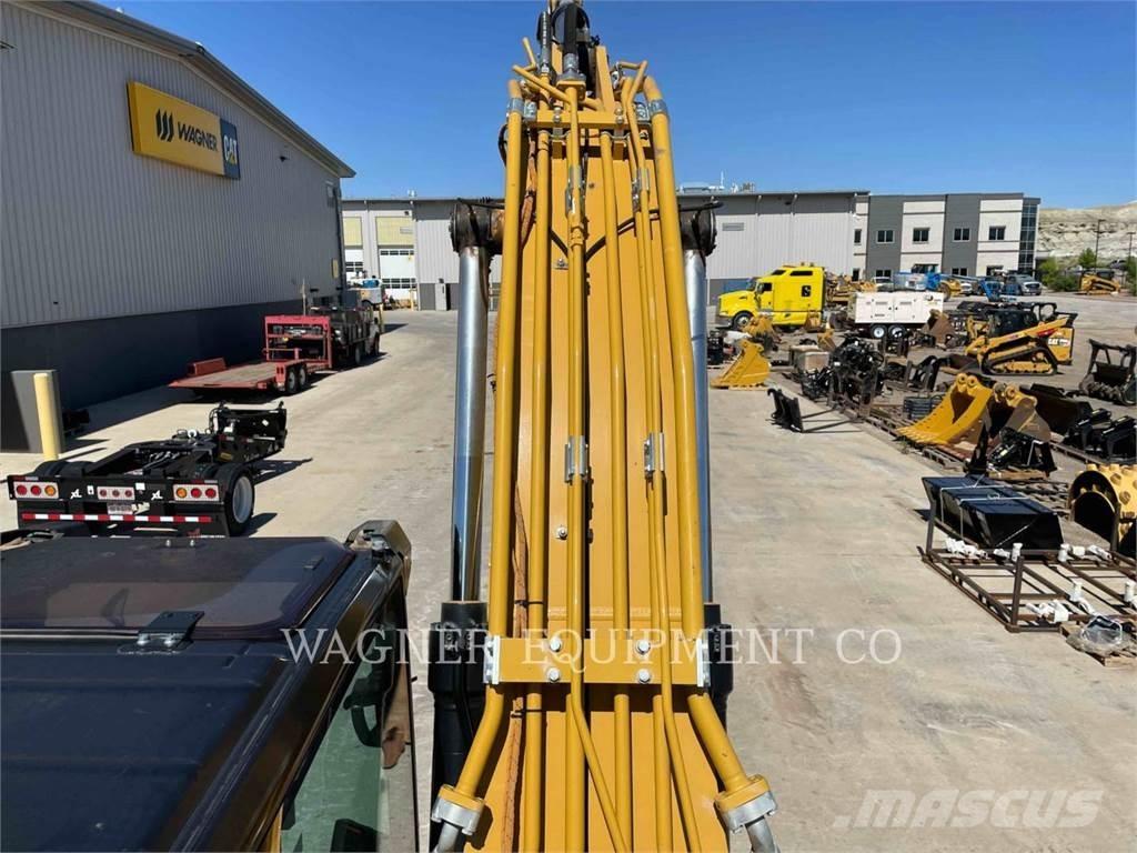 CAT 320 Crawler excavators