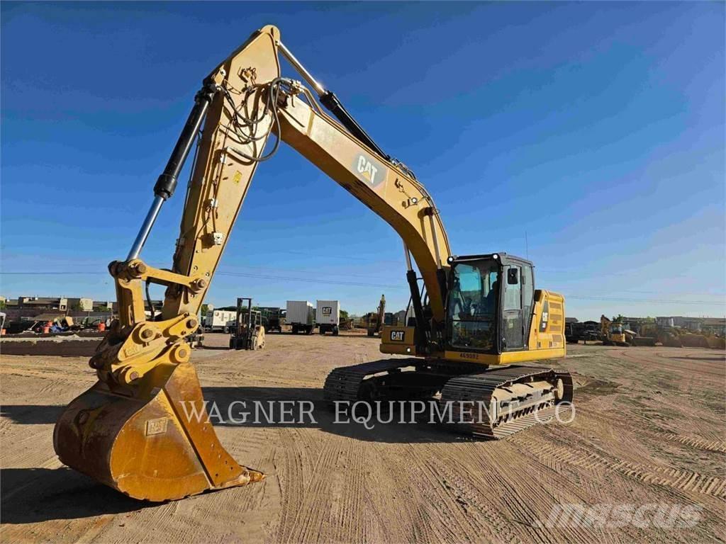 CAT 320 Crawler excavators