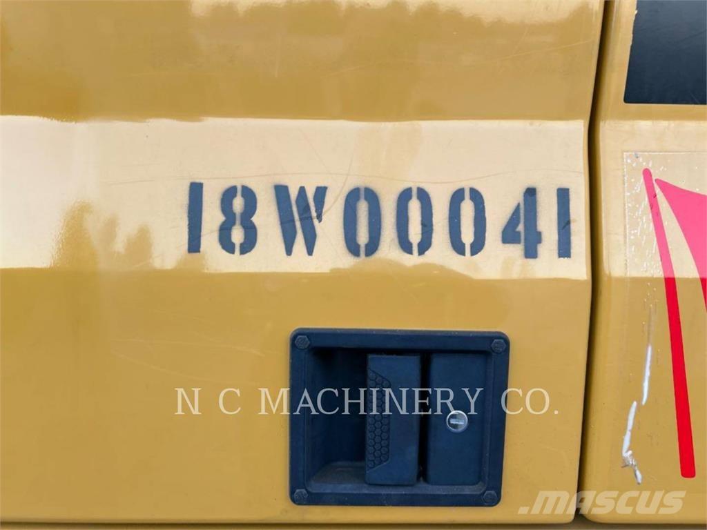 CAT 320 Crawler excavators