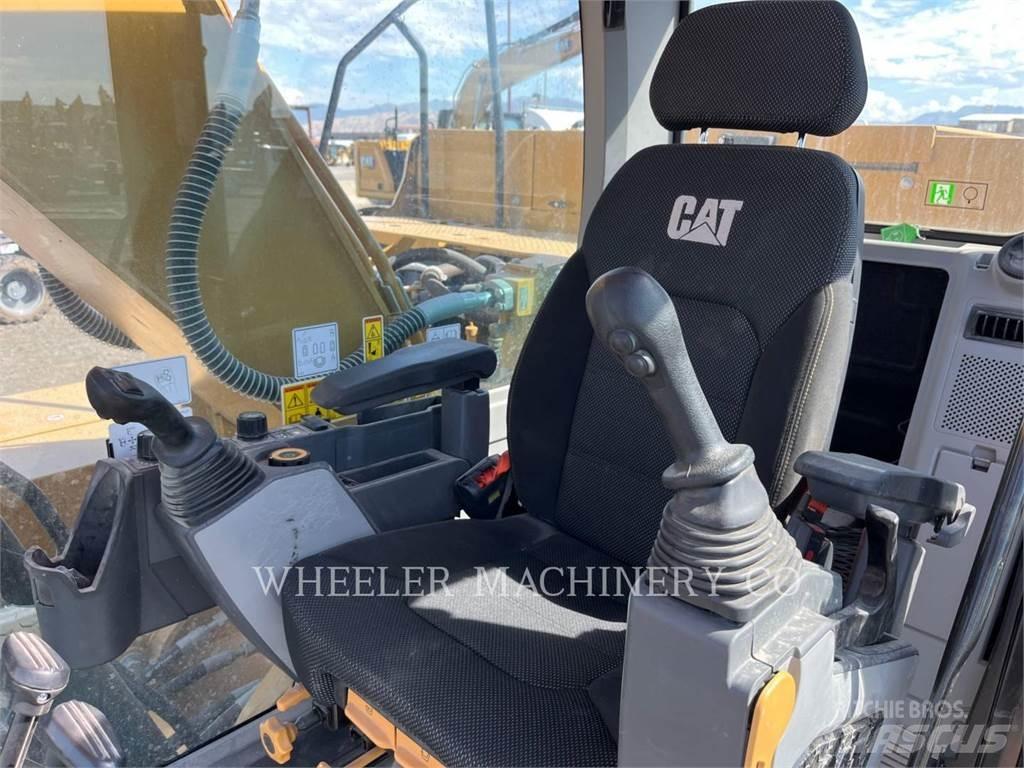 CAT 320 CF Crawler excavators
