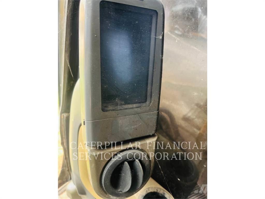 CAT 320D Crawler excavators