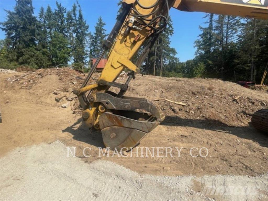 CAT 320E Crawler excavators