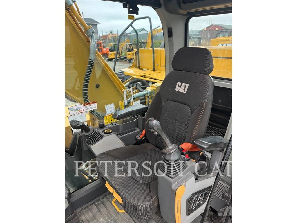 CAT 323 Crawler excavators