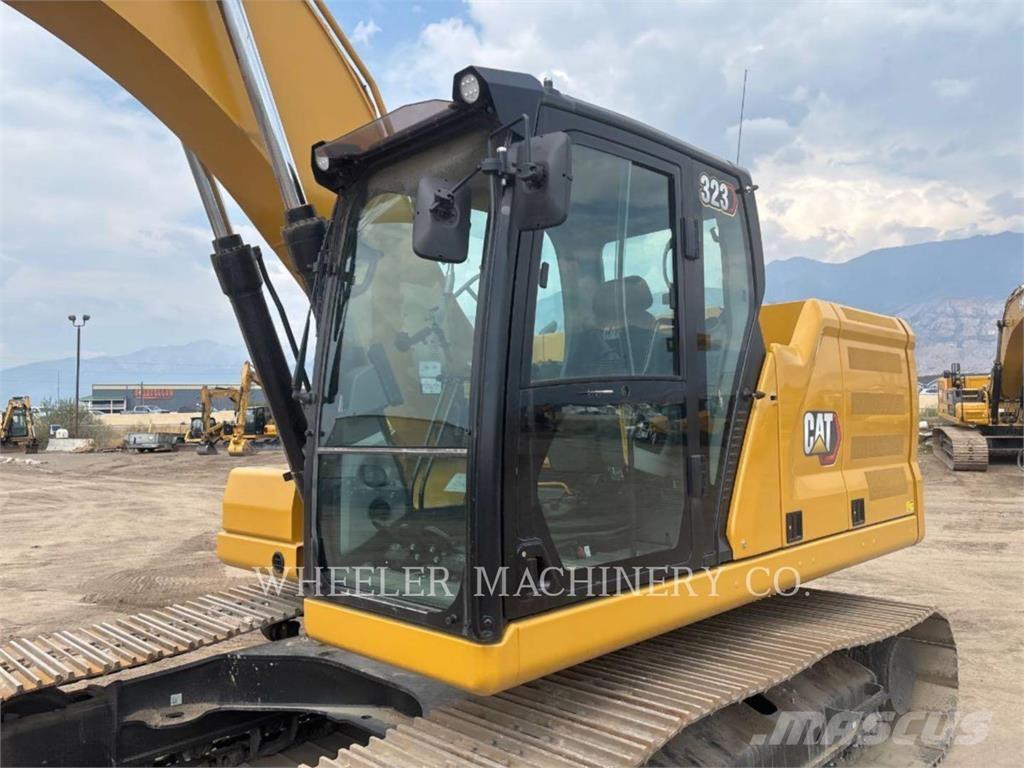 CAT 323 CF Crawler excavators