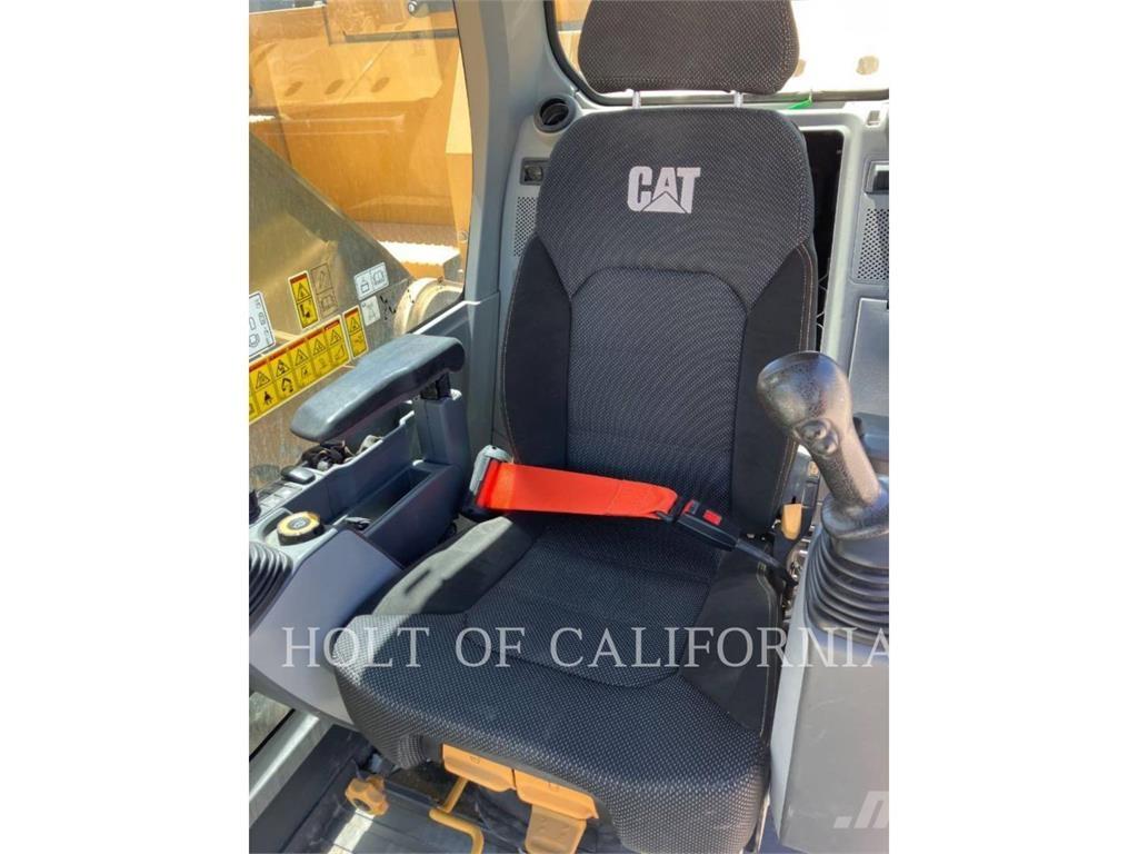 CAT 325 2D Crawler excavators