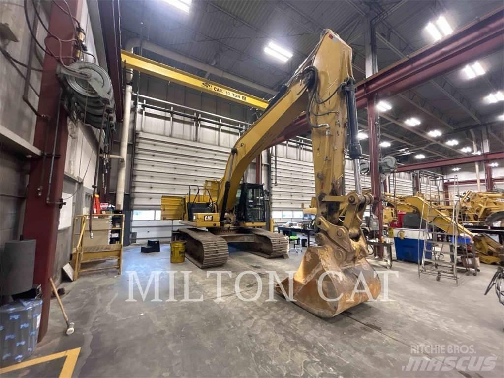 CAT 330 Crawler excavators