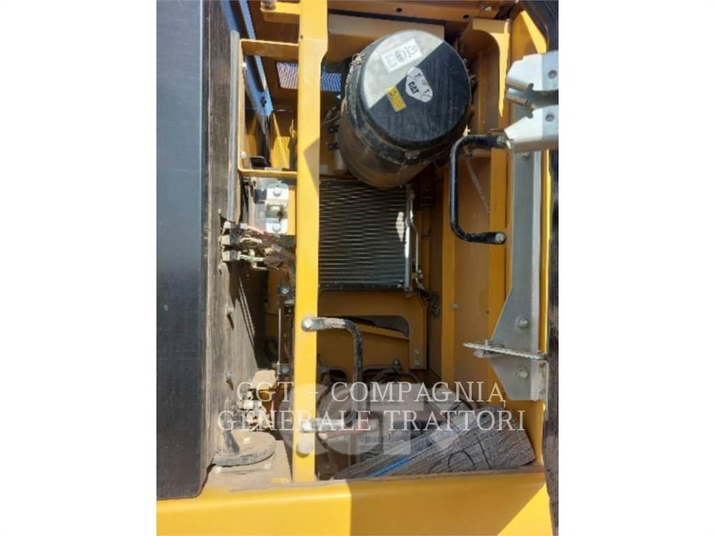 CAT 330F Crawler excavators