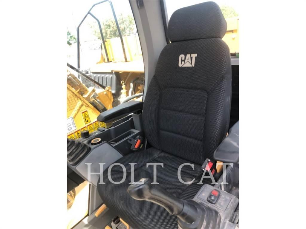 CAT 330GC Crawler excavators