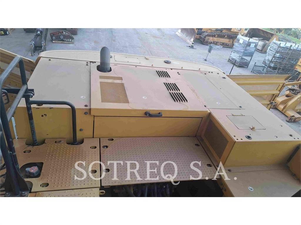 CAT 33607 Crawler excavators