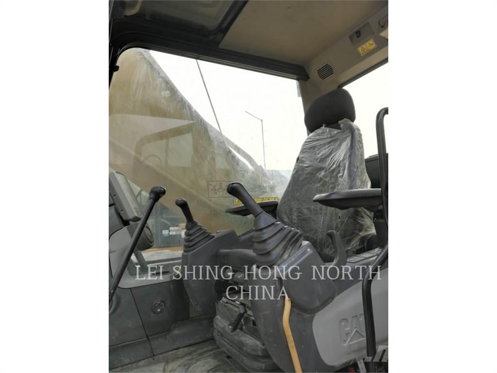 CAT 336D2 Crawler excavators