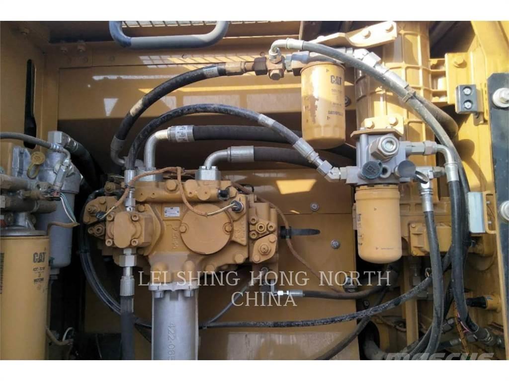 CAT 336D2 Crawler excavators