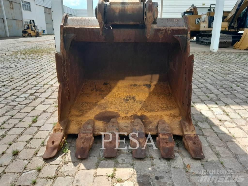 CAT 336D2L Crawler excavators