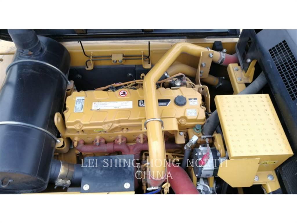 CAT 340D2L Crawler excavators