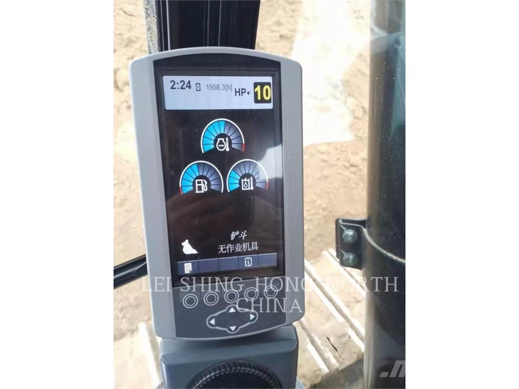 CAT 340D2L Crawler excavators