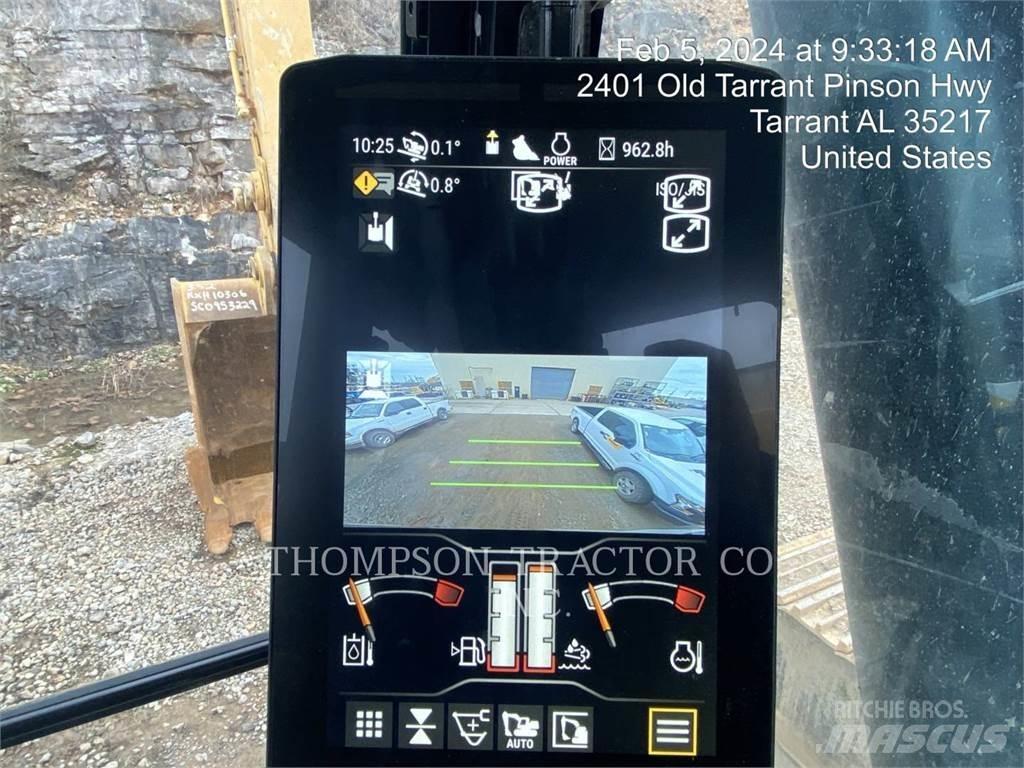 CAT 352 Crawler excavators