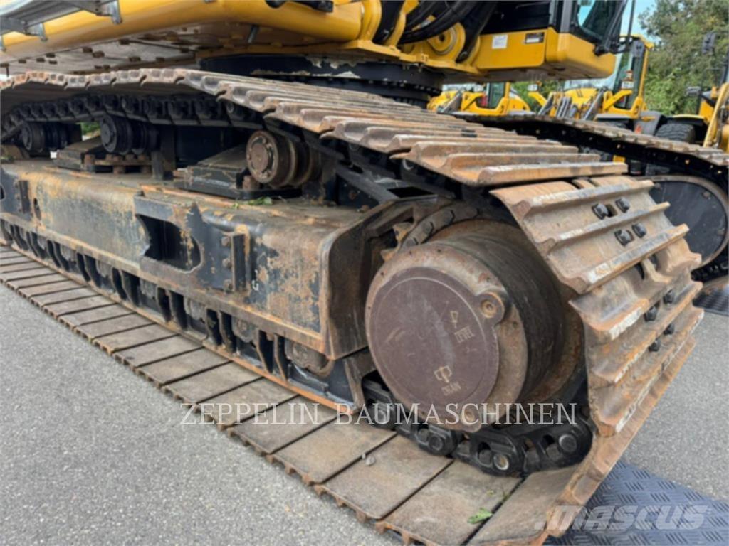 CAT 352-08 Crawler excavators