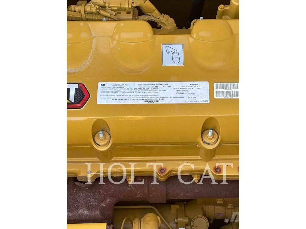 CAT 352 11 Crawler excavators