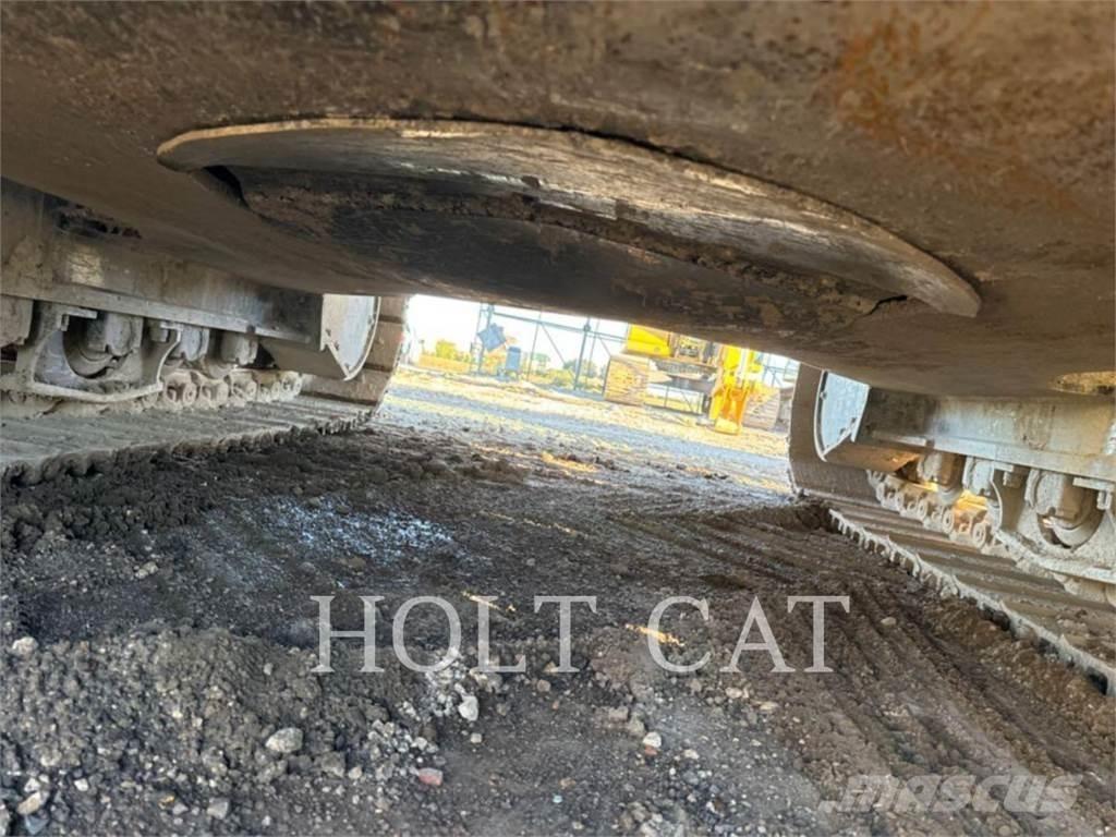CAT 352 11 Crawler excavators