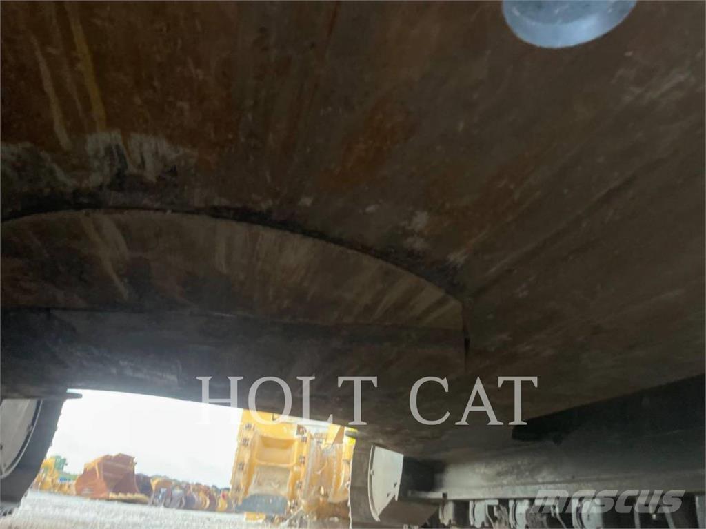 CAT 352 12 TC Crawler excavators