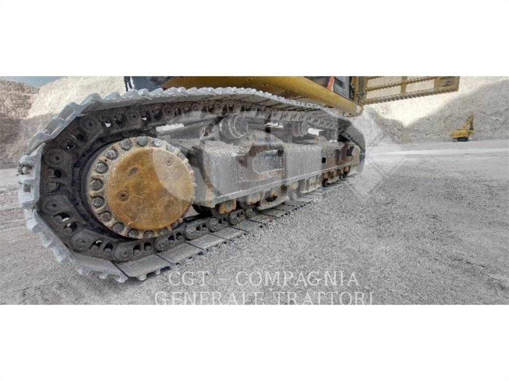 CAT 352F Crawler excavators
