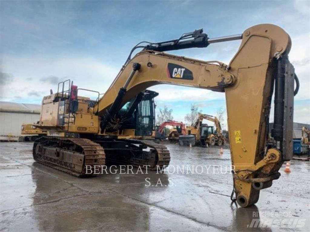 CAT 374F Crawler excavators