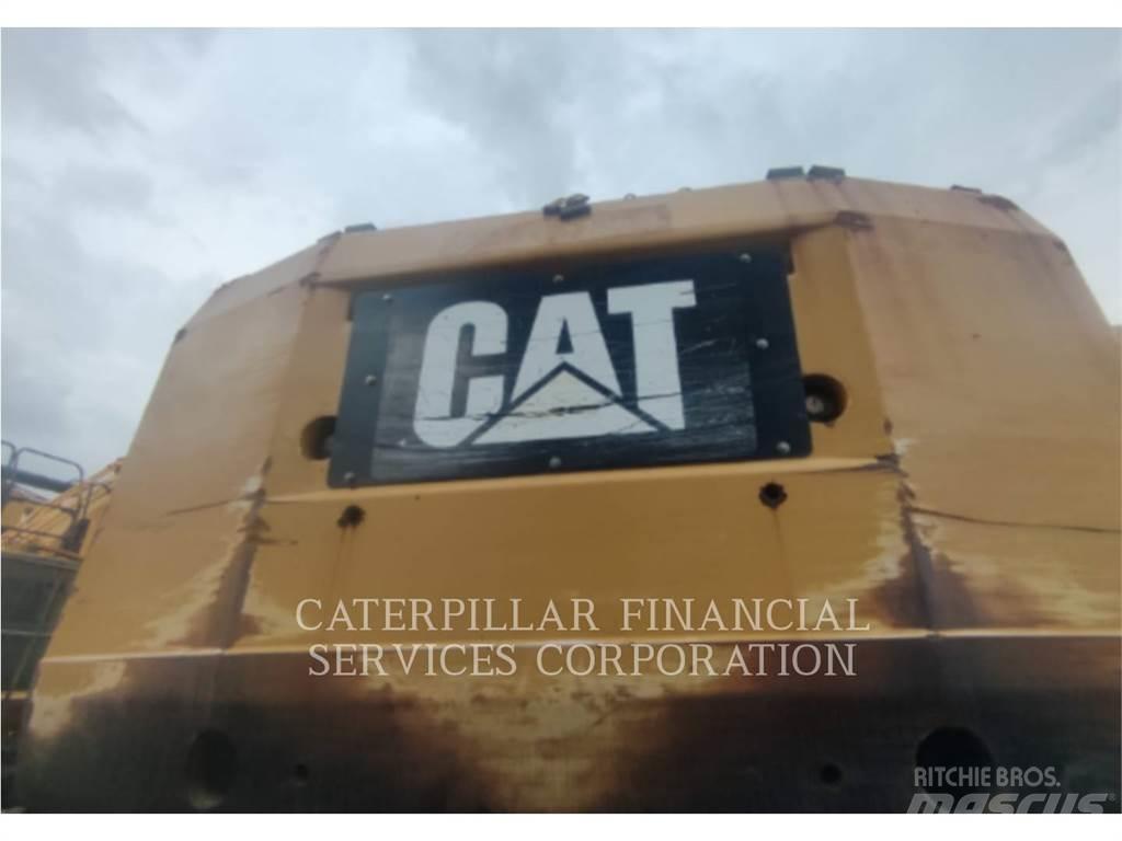 CAT 390F Crawler excavators