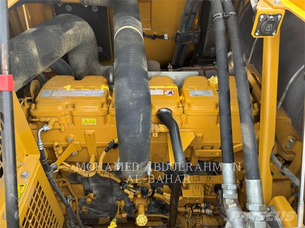 CAT 395 Crawler excavators