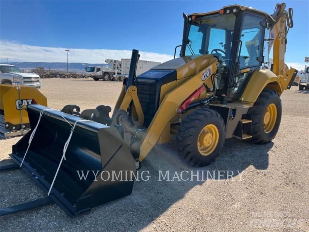 CAT 420 Backhoe loaders