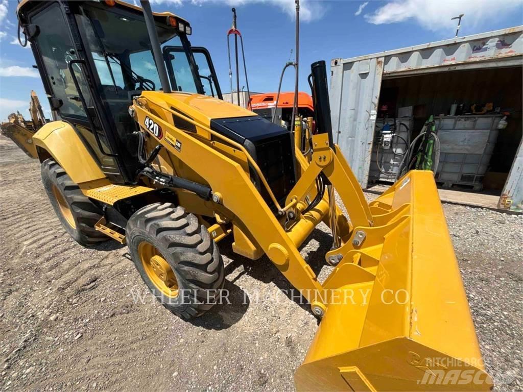 CAT 420 Backhoe loaders