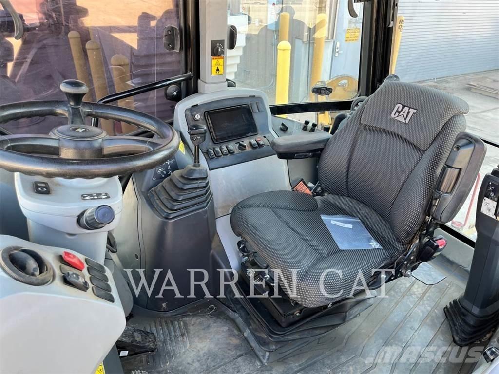 CAT 420 AE4 Backhoe loaders
