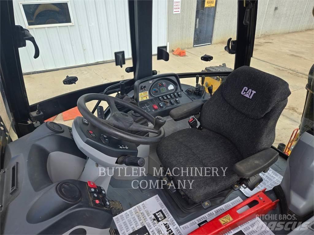 CAT 420F Backhoe loaders