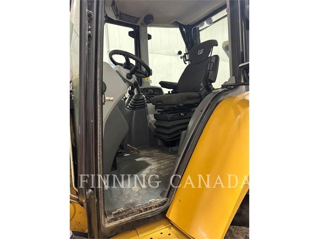 CAT 420F2 Backhoe loaders