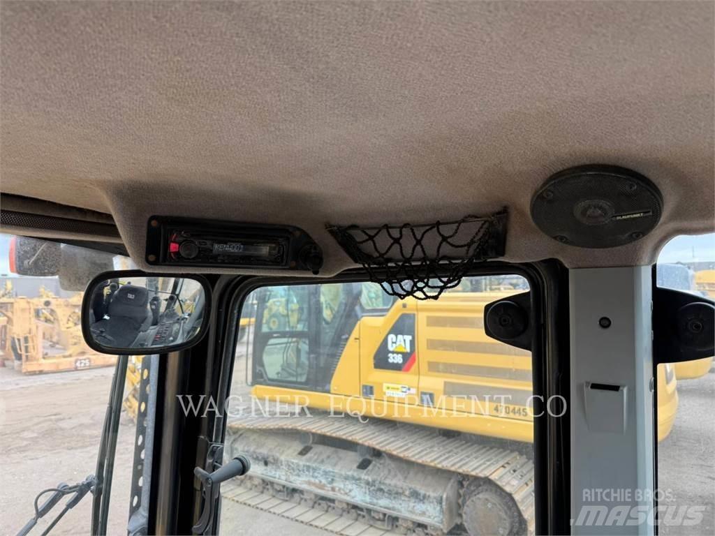 CAT 420F2 4WDE Backhoe loaders