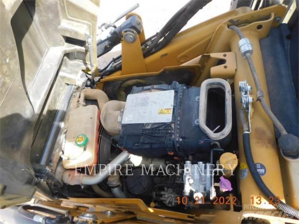 CAT 420F24EOIP Backhoe loaders