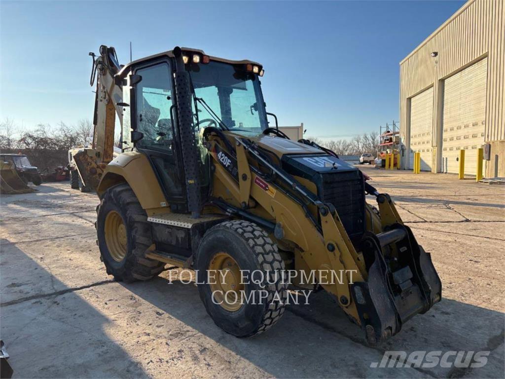 CAT 420F2IT Backhoe loaders