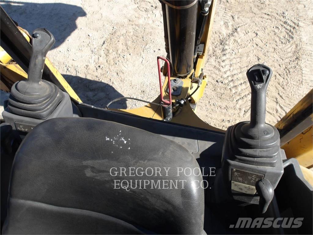CAT 420F2IT Backhoe loaders