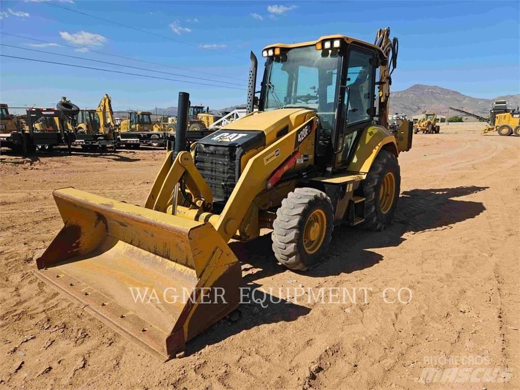 CAT 420F2ST Backhoe loaders