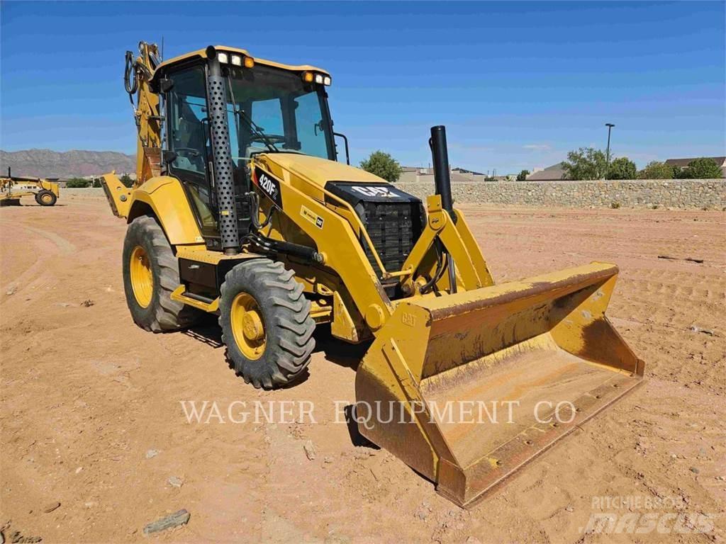 CAT 420F2ST Backhoe loaders