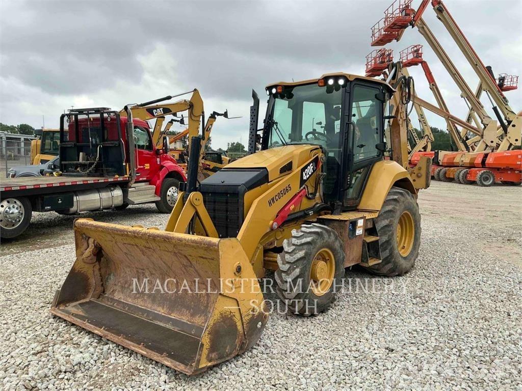 CAT 420F2ST Backhoe loaders