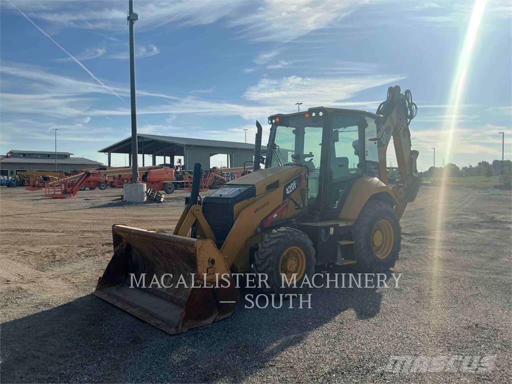 CAT 420F2ST Backhoe loaders