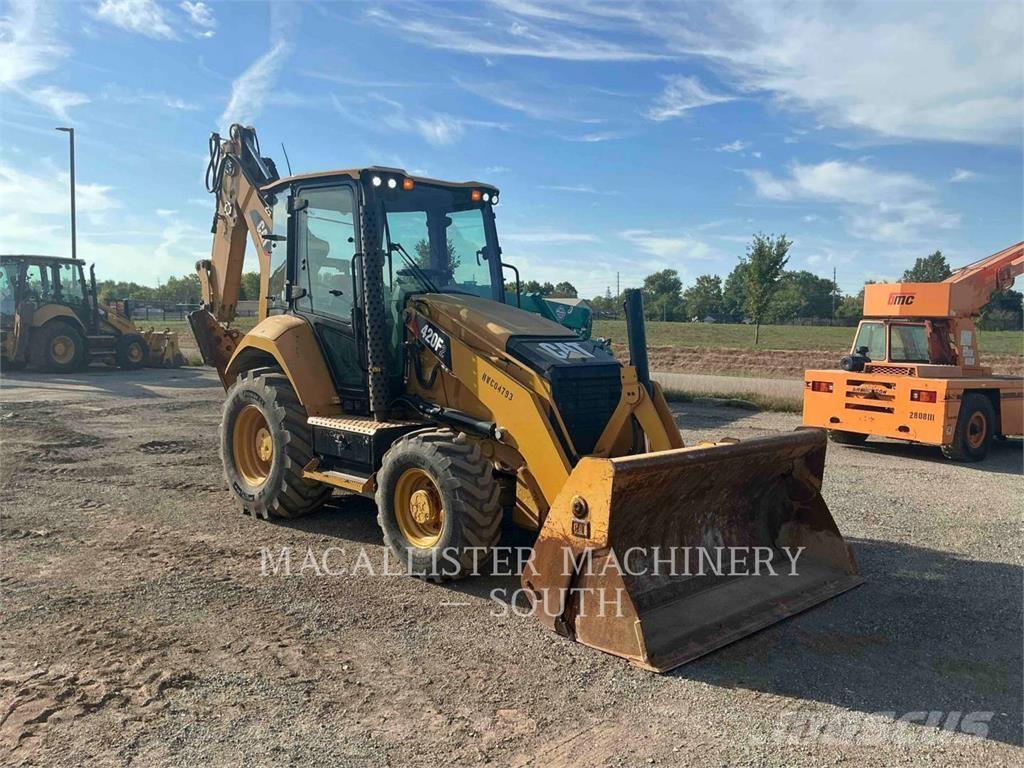 CAT 420F2ST Backhoe loaders
