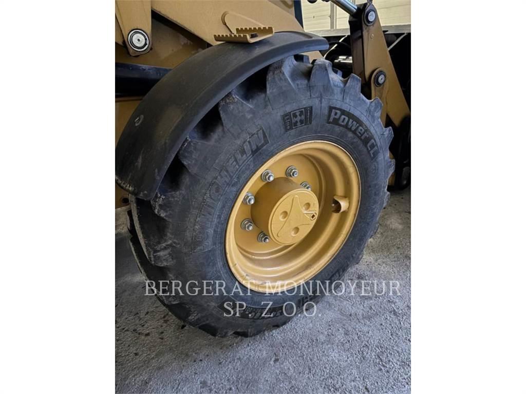 CAT 432 Backhoe loaders