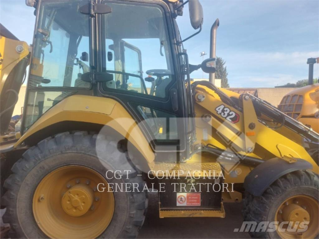 CAT 432 Backhoe loaders
