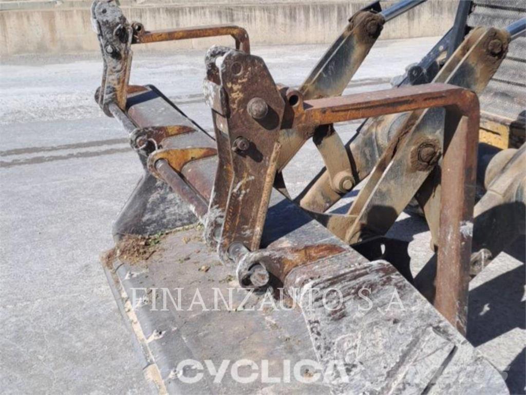 CAT 432DAA Backhoe loaders