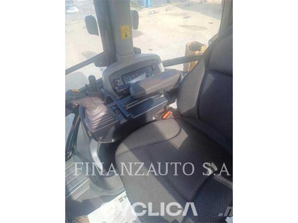CAT 432F Backhoe loaders