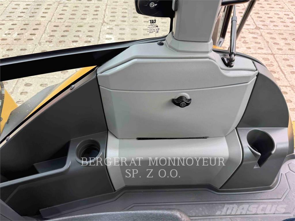 CAT 434 Backhoe loaders