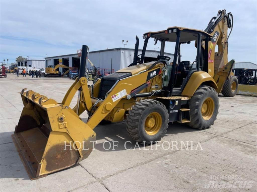CAT 440 Backhoe loaders