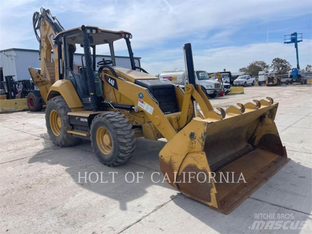 CAT 440 Backhoe loaders